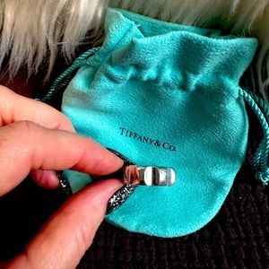 TIFFANY & Co Paloma Picasso Groove Ring (Wind Band) - Size 9.5